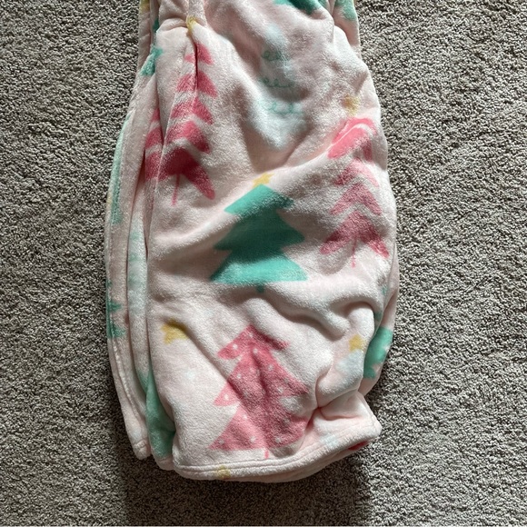 Pastel Christmas Tree Throw - Picture 2 of 2